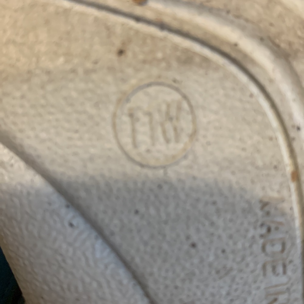 Memory foam flip flops - Picture 8 of 10